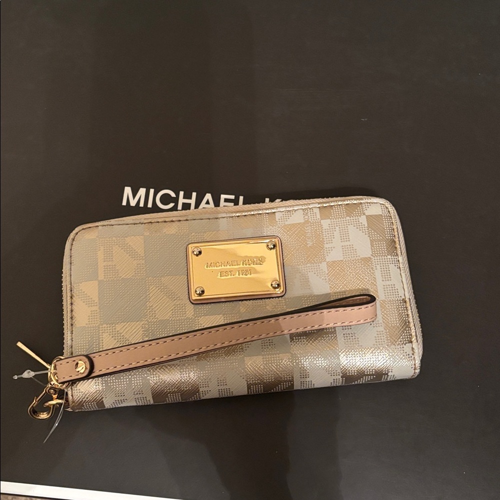 Michael Kors Tan and Gold Wristlet